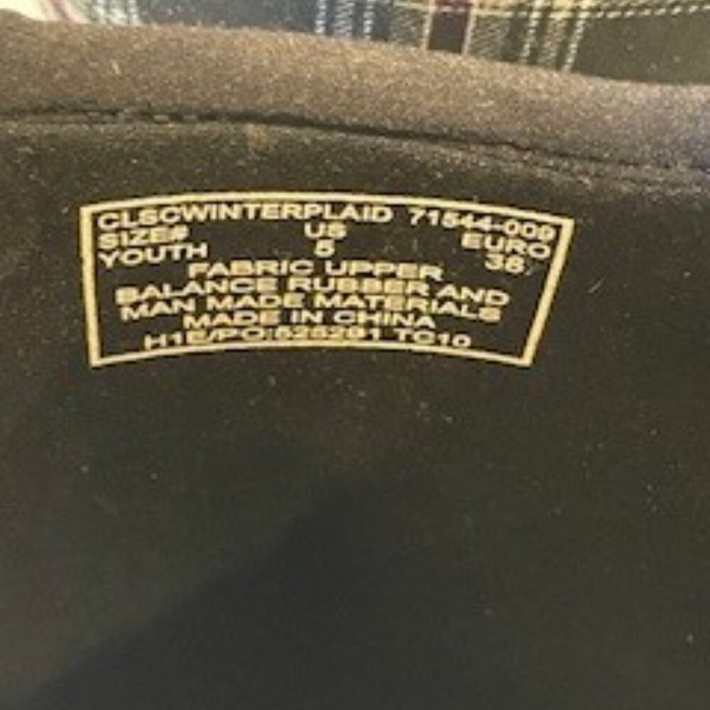 BOGS Classic Winter Plaid Waterproof Insulated Snow Boots (Size 5 youth) - Picture 3 of 6